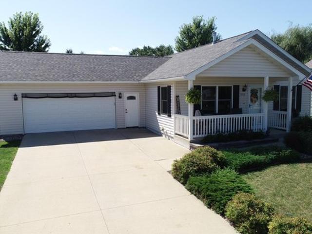 House for sale in Grand Meadow, Mower County