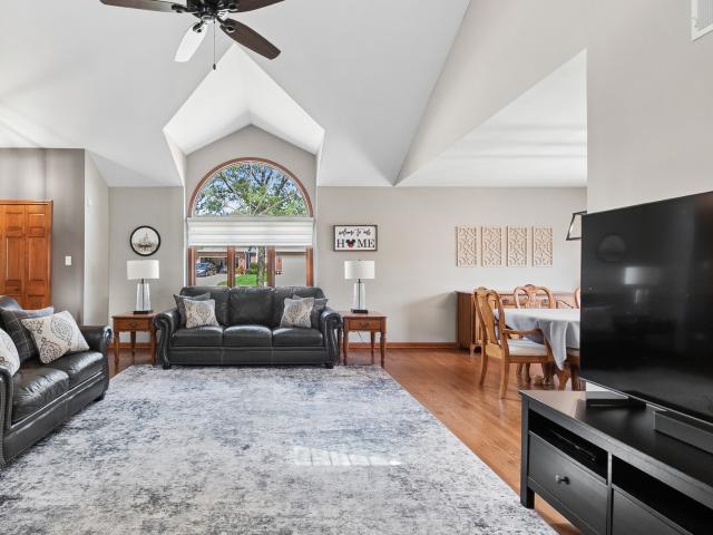 Townhouse for sale in New Lenox, Illinois