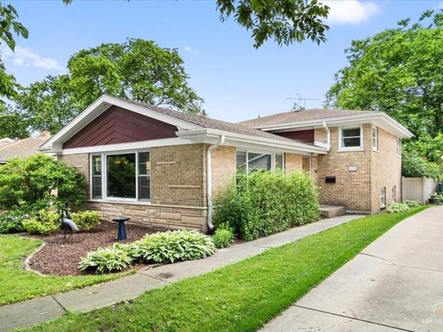 House for sale in Park Ridge, Illinois