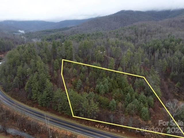 Land for sale in Bakersville, North Carolina