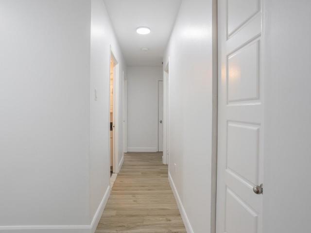 Apartment for rent in Mont-Saint-Hilaire, Montérégie