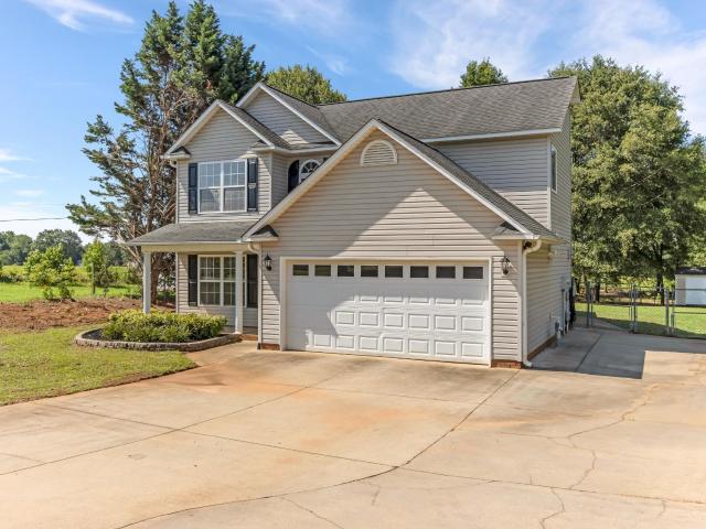 House for sale in Woodruff, South Carolina
