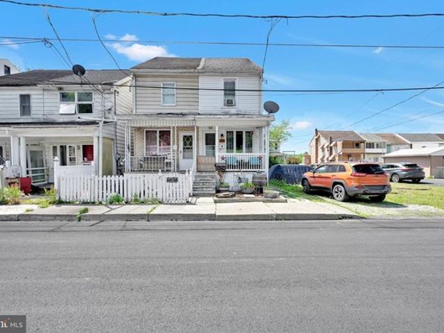 Townhouse for sale in Shenandoah, Pennsylvania