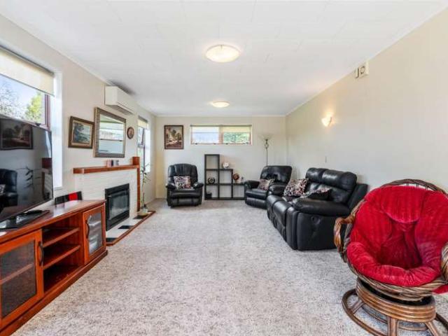 House for sale in Omokoroa, Bay Of Plenty
