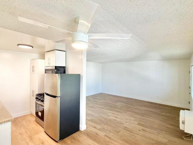 Apartment for rent in Canoga Park, California