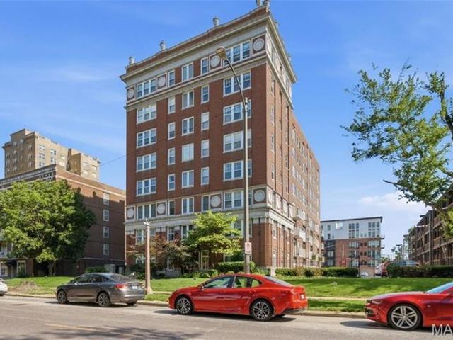Condo for sale in Saint Louis, Missouri