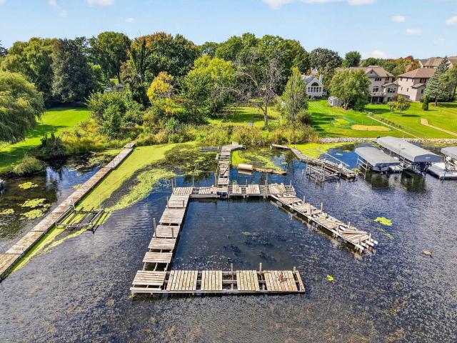 House for sale in Westshire Village At The Lake, Madison