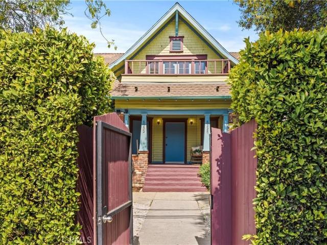 Property for rent in Canoga Park, California