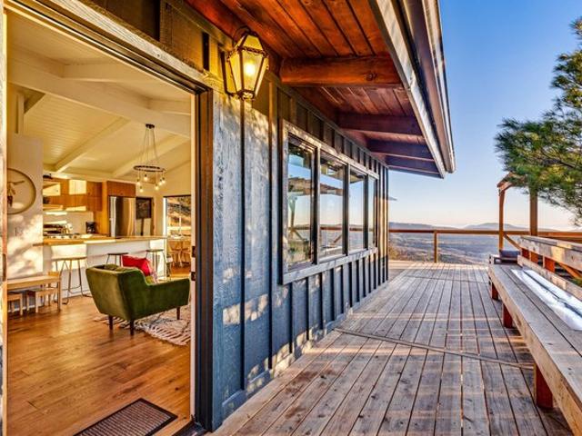 House for sale in Idyllwild, California