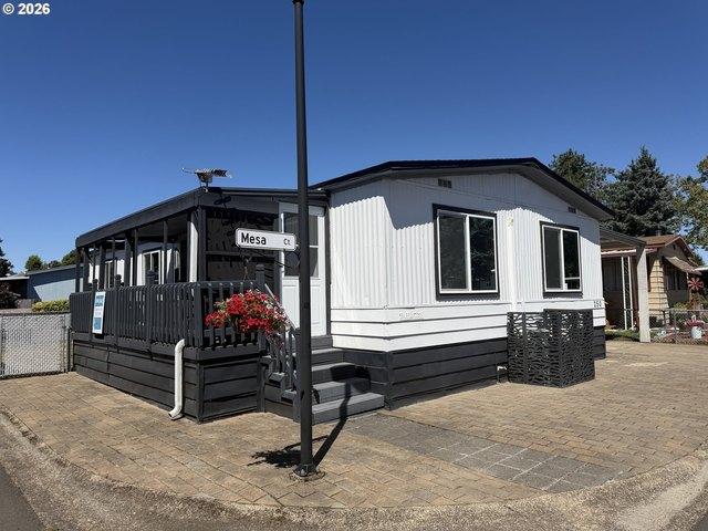 House for sale in Oregonia