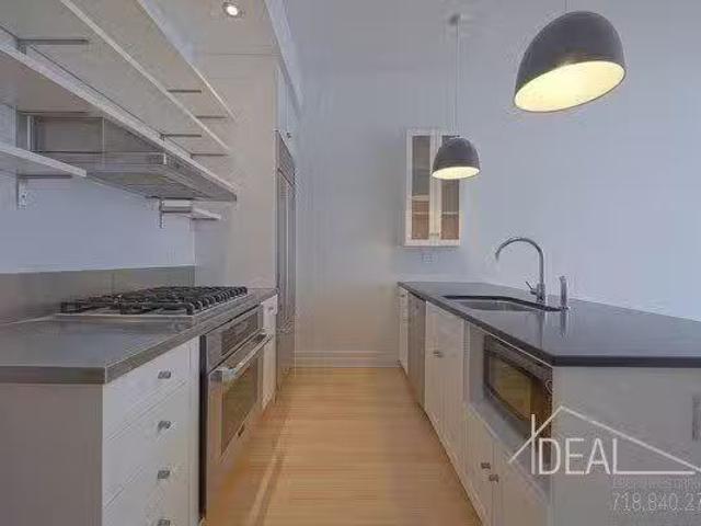 House for rent in Ridgewood, New York