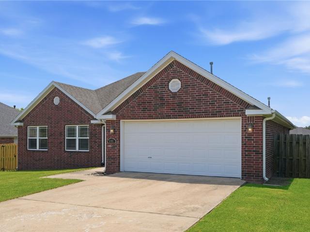 House for sale in Ark