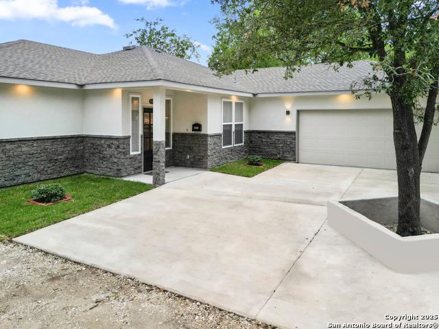Property for rent in Leesville, Texas