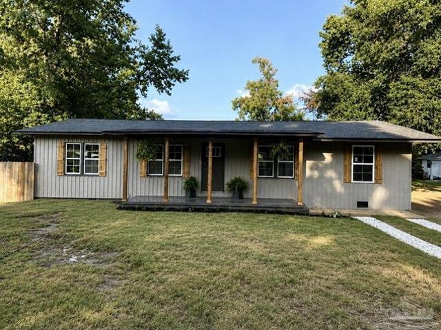 House for sale in Jay, Florida
