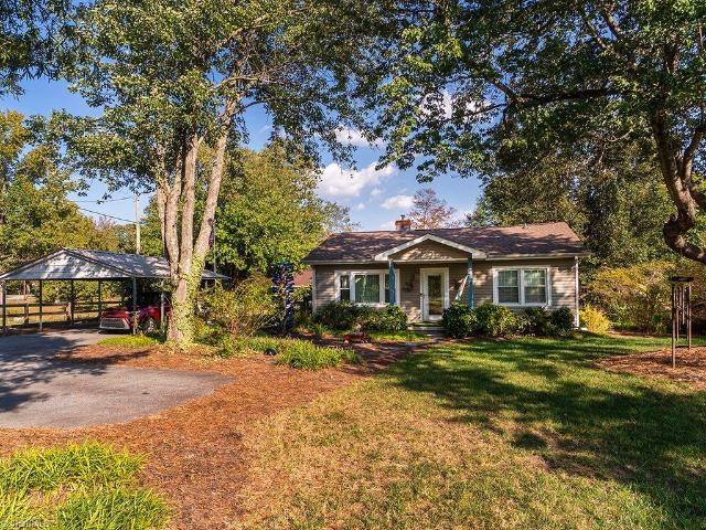 House for sale in Miles Crossroad, Greensboro