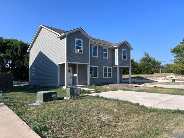 House for sale in Tom Bean, Texas