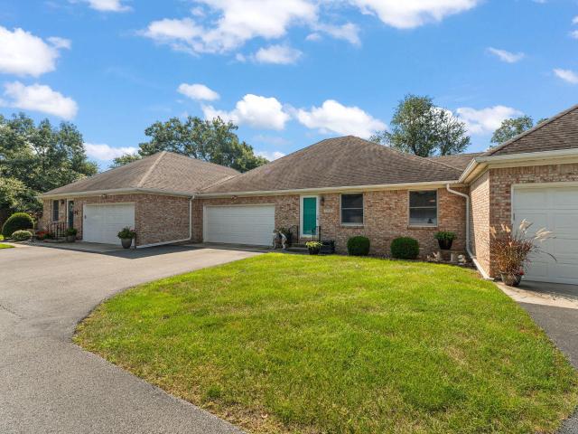 Condo for sale in Demotte, Indiana