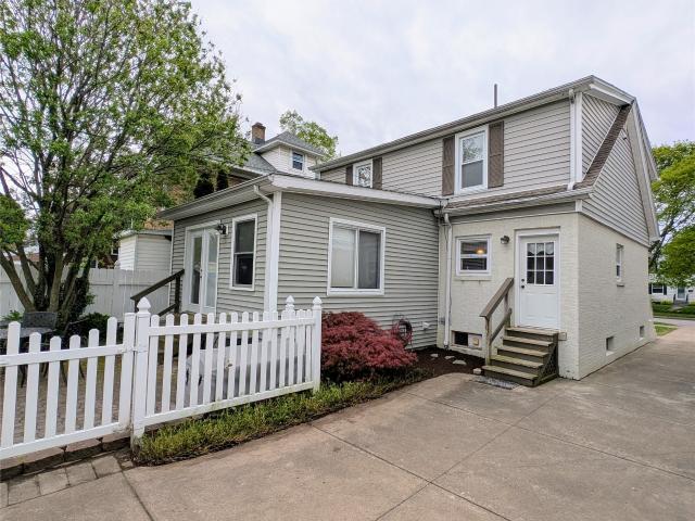 House for sale in Erie, Pennsylvania