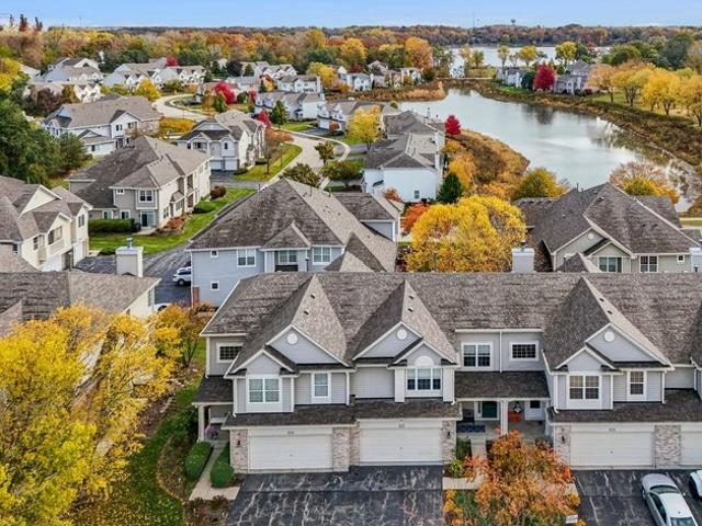 Condo for sale in Fox Lake, Illinois