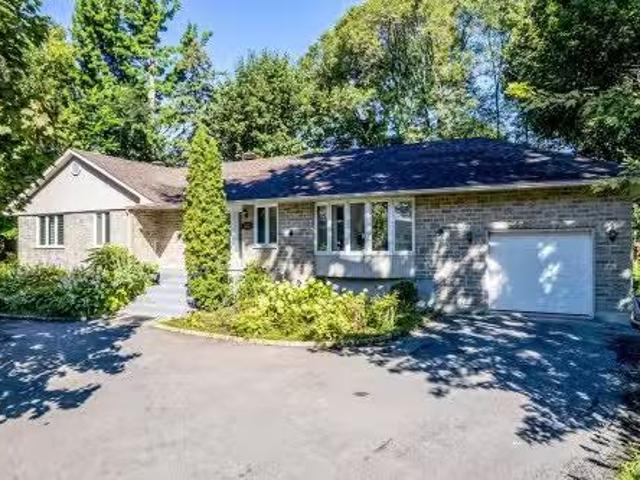 House for sale in Beaconsfield, Quebec