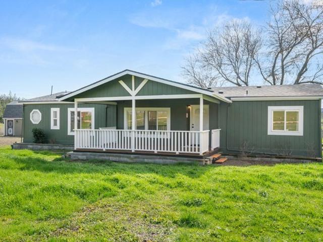 House for sale in Oregonia