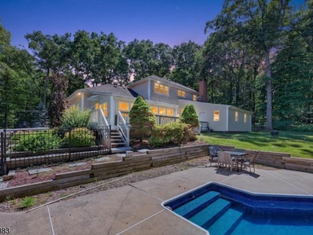 House for sale in Pittstown, New Jersey