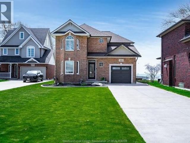 House for sale in Essex, Ontario