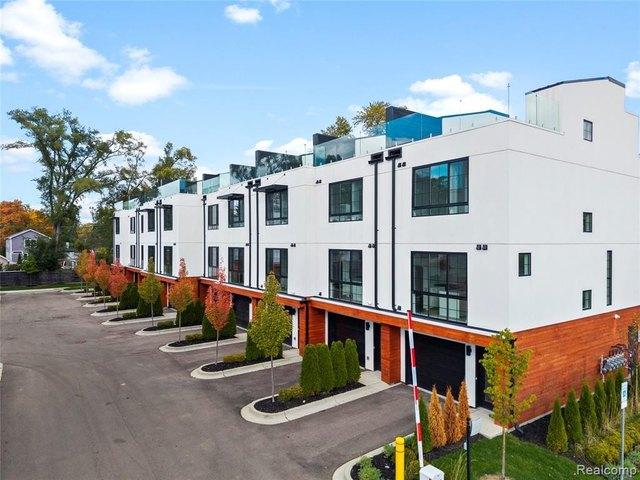 Townhouse for sale in Royal Oak, Michigan
