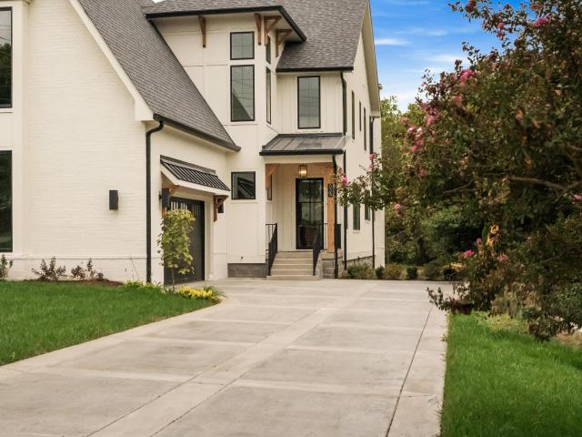 House for sale in Whispering Hills, Nashville