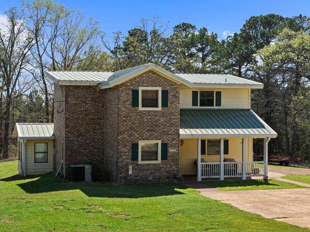 House for sale in Harrison, Texas