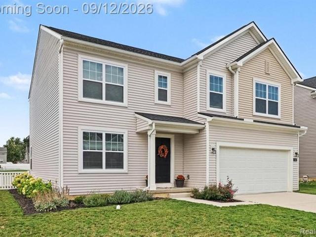 House for sale in Waterford, Michigan