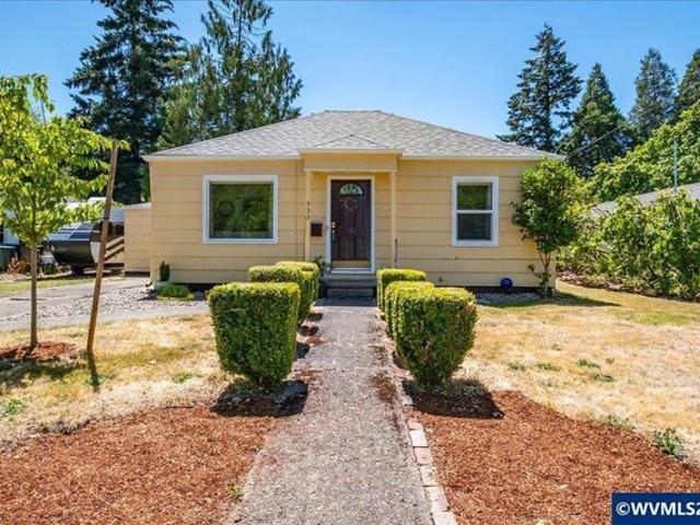 House for sale in Oregonia