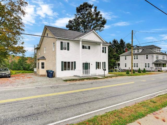House for sale in Newfoundland, Pennsylvania