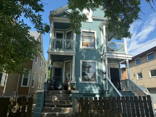 House for sale in Milwaukee, Wisconsin