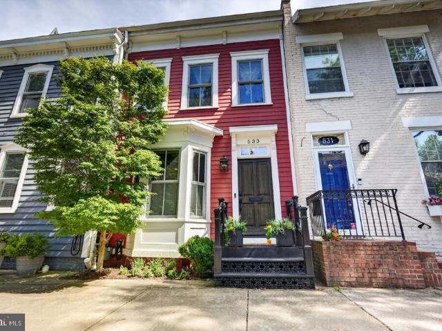 Townhouse for sale in Virginia
