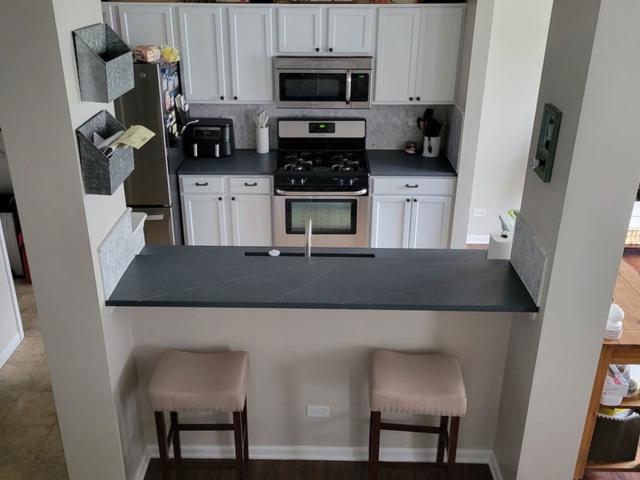 Townhouse for sale in Round Lake, Illinois