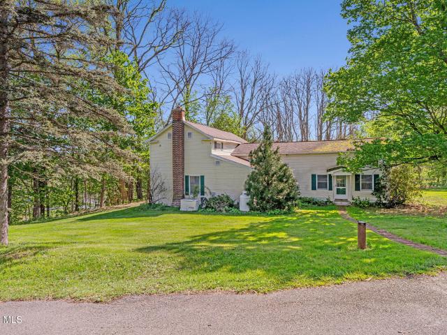 House for sale in Hannacroix, New York