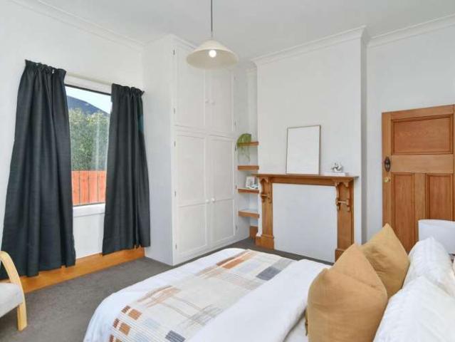 House for sale in Chaslands, Canterbury