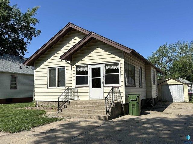 House for sale in Freeman, South Dakota
