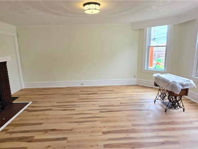 House for sale in Washington, Pennsylvania