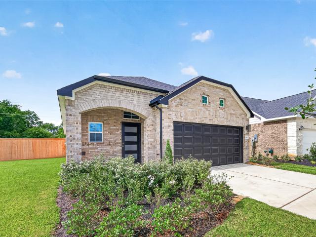 House for sale in Brookshire, Texas