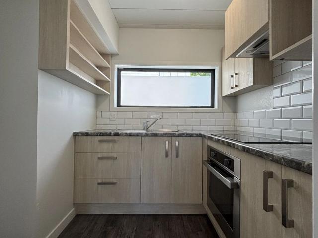 Townhouse for rent in Heathcote, Canterbury