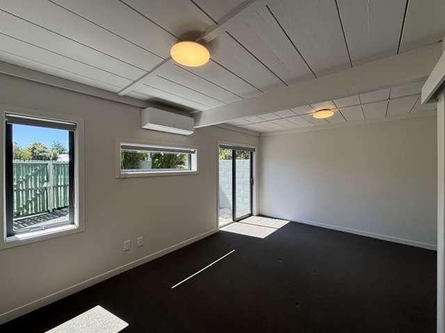 Townhouse for rent in Heathcote, Canterbury