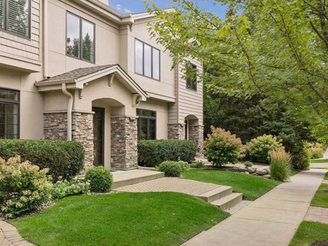 Townhouse for sale in Hennepin, Minnesota