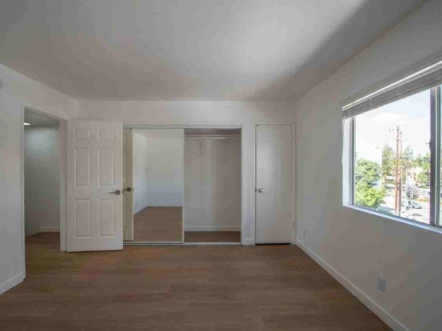 Apartment for rent in Canoga Park, California