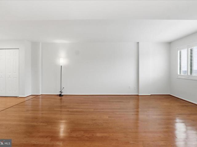 Condo for sale in Virginia