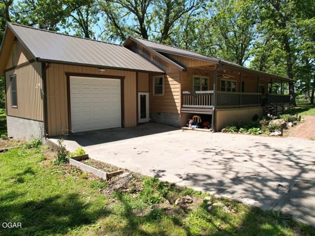 House for sale in Barry, Missouri
