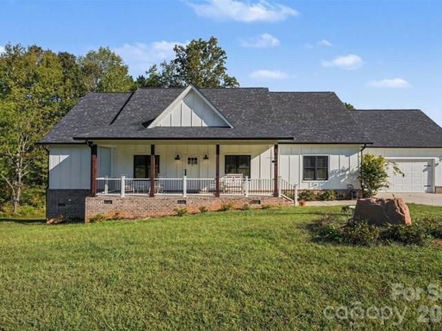 House for sale in Iron Station, Lincoln County