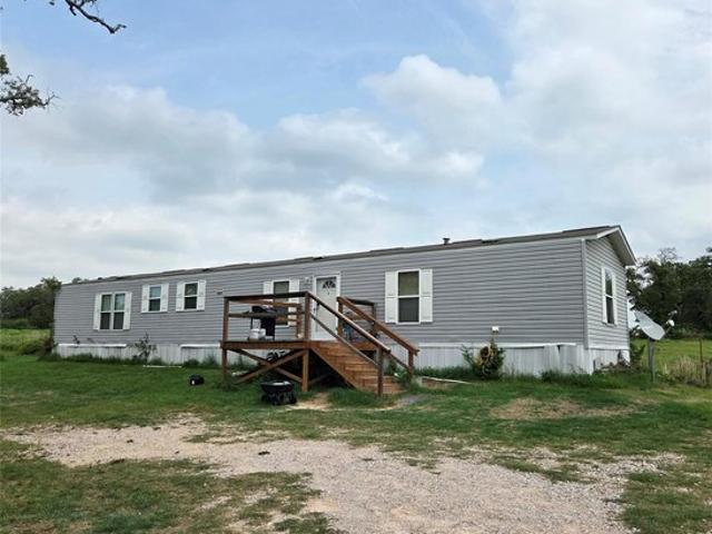 House for sale in Milam, Texas