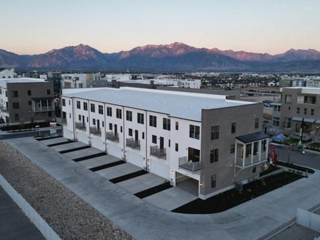 Townhouse for sale in South Jordan, Utah
